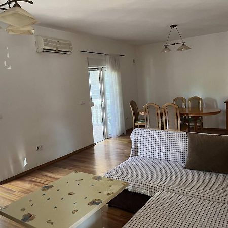 Apartman Any Bar Bagian luar foto