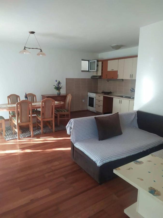 Apartman Any Bar Bagian luar foto
