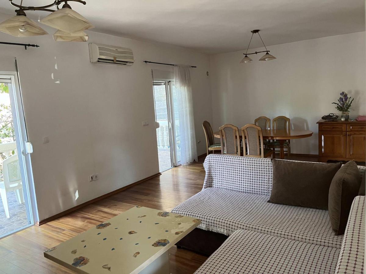 Apartman Any Bar Bagian luar foto