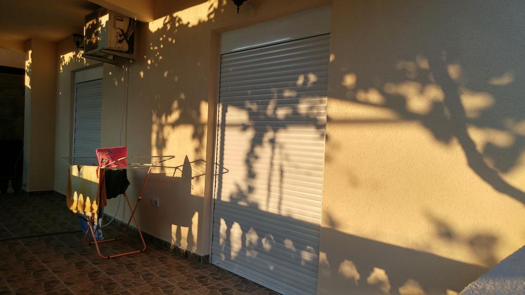 Apartman Any Bar Bagian luar foto